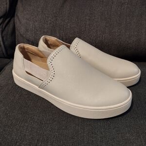 NWOB Spenco slip on Leather shoes Sneakers